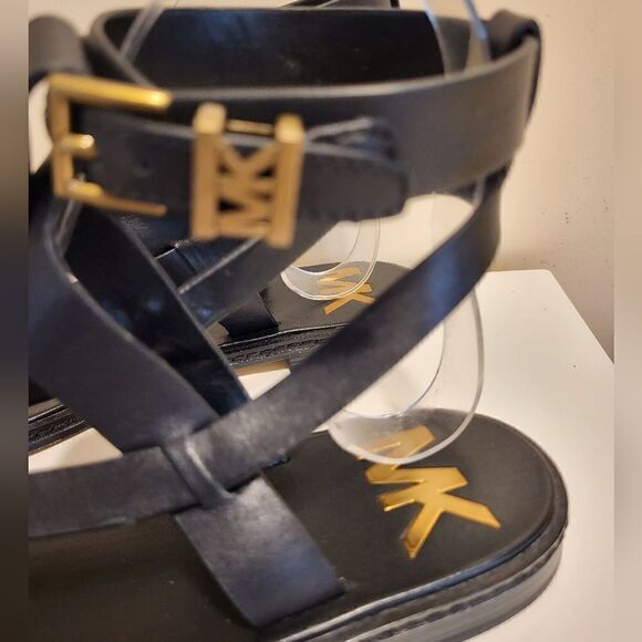Michael Kors "Pearson" Black Leather Strappy Sandals Gold Accents Sz.6 Ret $155 - Picture 5 of 8